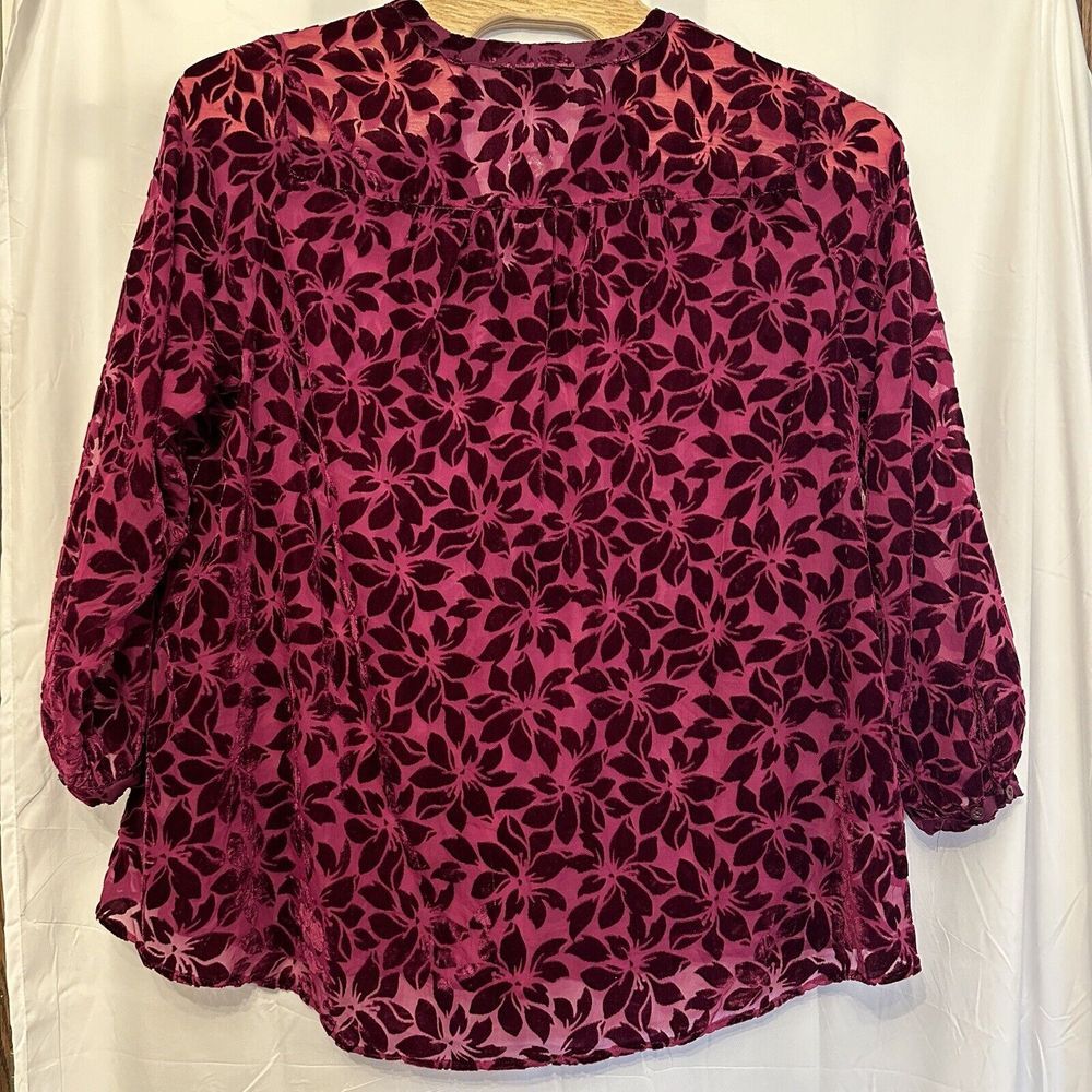 Torrid Womens Size 2X Top Purple Velvet Sheer Floral‎ Blouse Burgundy LS NWT - Picture 3 of 5